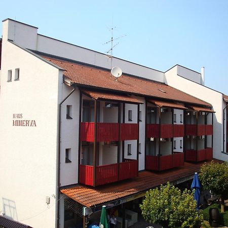 Apparthotel Minerva Diana Octavia 바트고깅 외부 사진