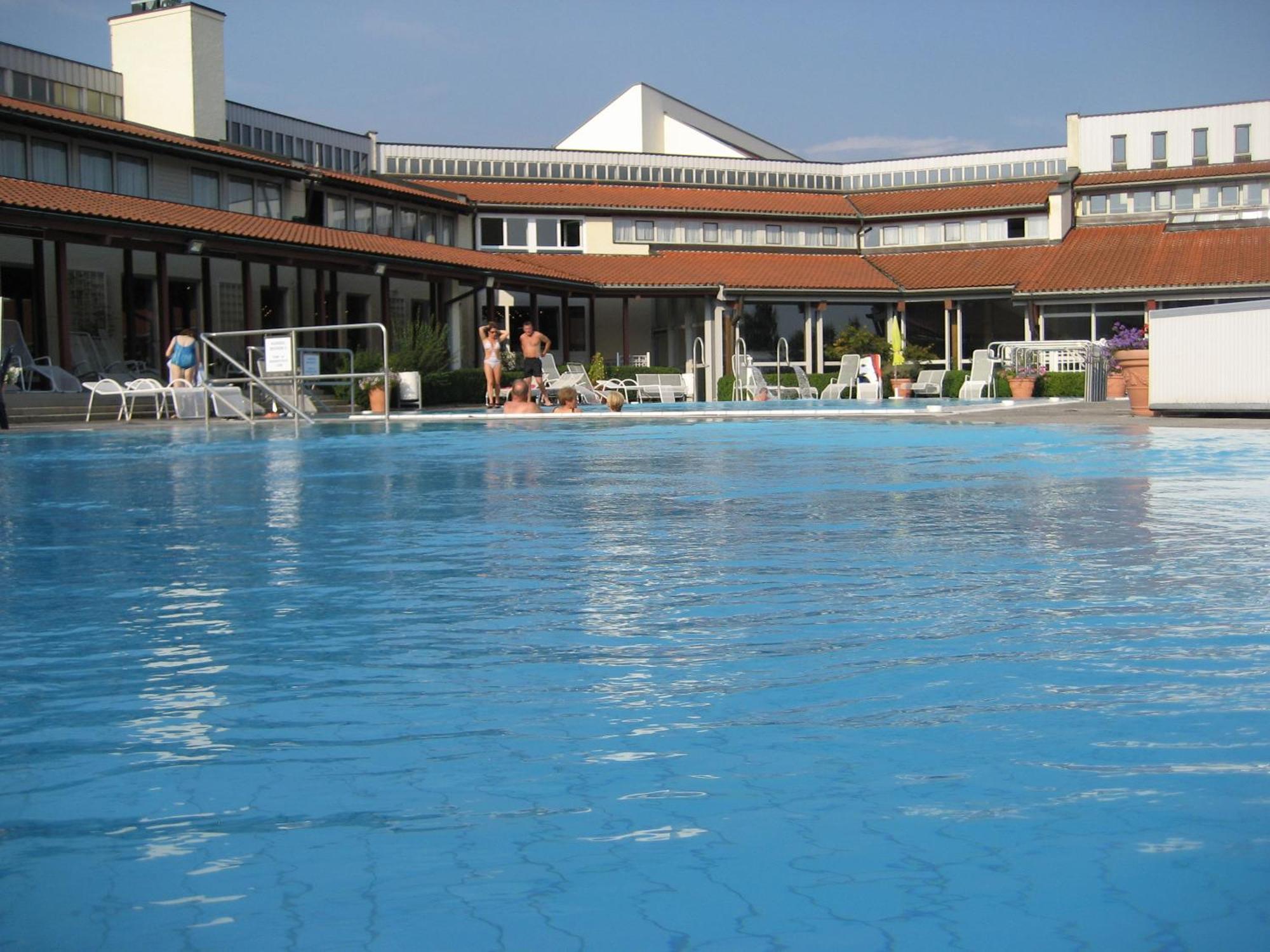 Apparthotel Minerva Diana Octavia 바트고깅 외부 사진