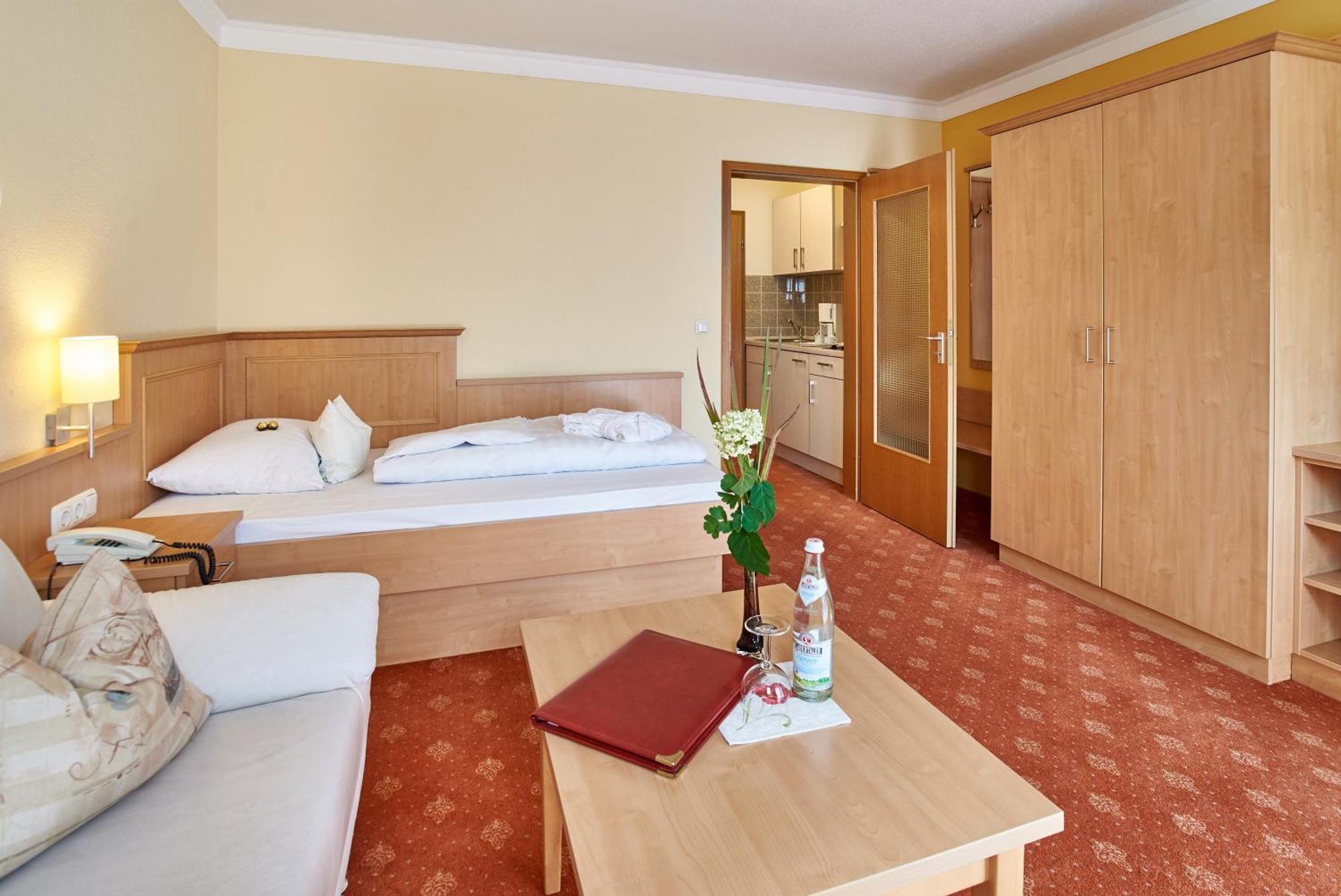 Apparthotel Minerva Diana Octavia 바트고깅 외부 사진