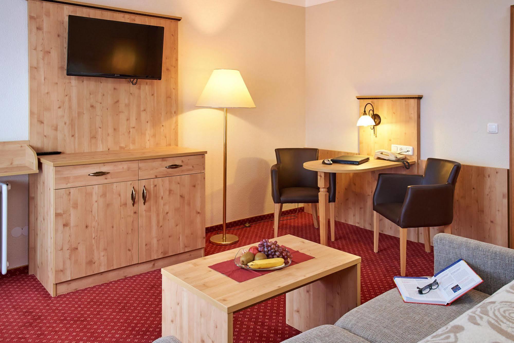 Apparthotel Minerva Diana Octavia 바트고깅 외부 사진